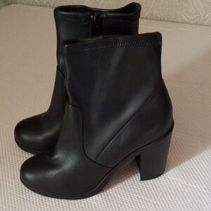 Zigi Soho Boots 10